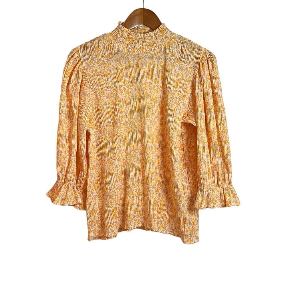 Saint tropez floral long sleeve blouse. Size small